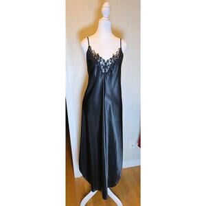 VTG Frederick’s of Hollywood Black Chemise Gown Beaded Sequin Lace 70s 80s M NWT